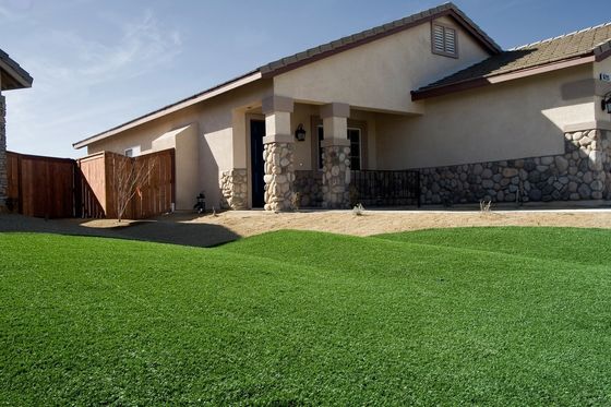30mm Pile Height Artificial Grass with Realistic Appearance and Low Maintenance for Gardens