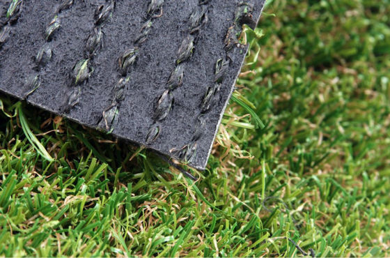140 Stitches/M Hybrid Artificial Grass with 25mm Pile Height and SBR Latex Adhesive for Realistic Appearance in Gardens