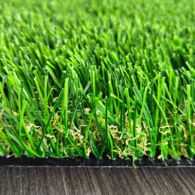Soft Touch Natural Looking And Long-Lasting Artificial Turf Suitable For Park And Garden Laying