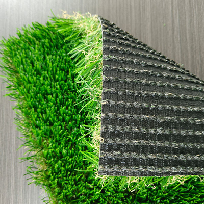 Soft Touch Natural Looking And Long-Lasting Artificial Turf Suitable For Park And Garden Laying